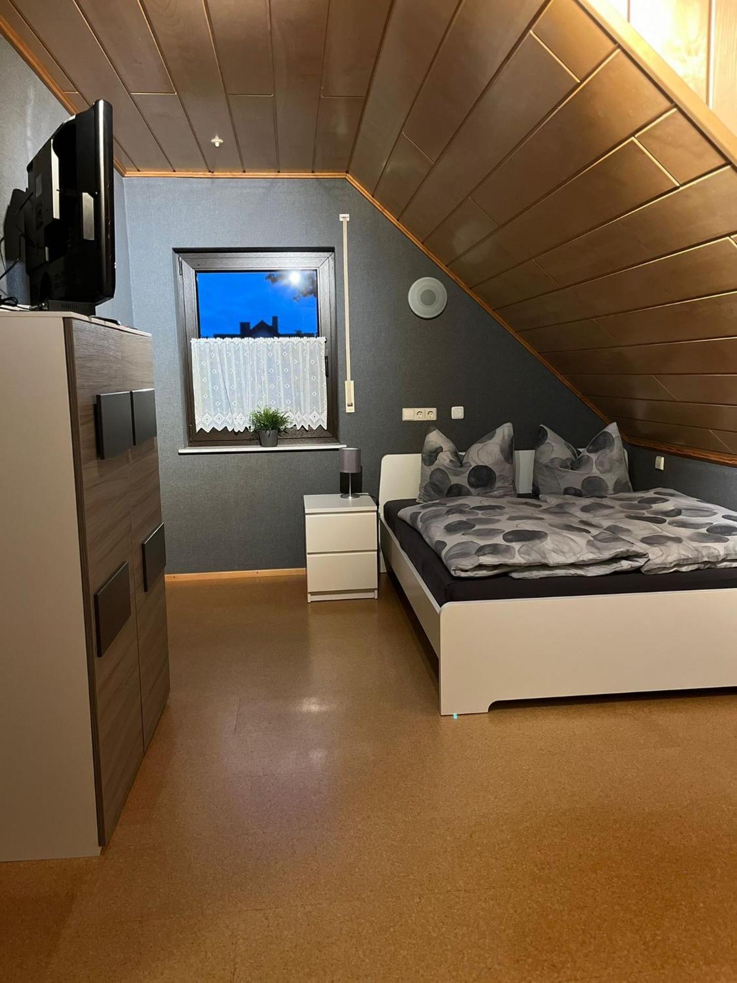 Kaisers Ferienhaus Kaifenheim Esterno foto